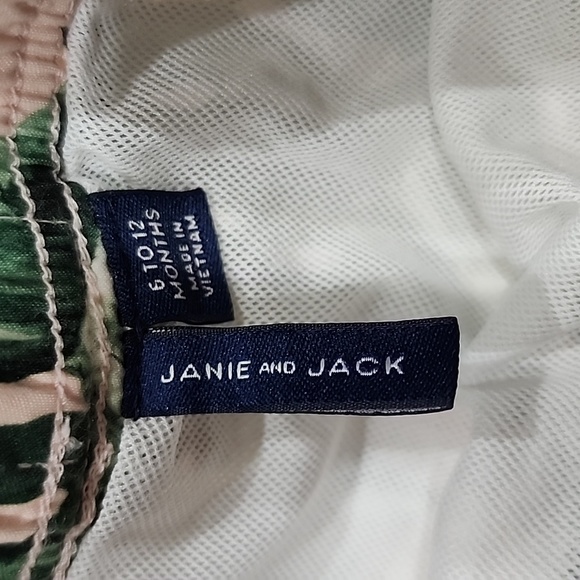 Janie and Jack swim trunks - Picture 5 of 8
